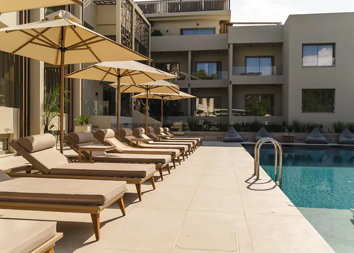 Hotels in Kato Daratso