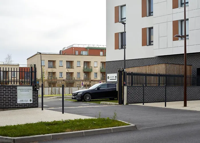 Bois-d'Arcy (Yvelines) Hotels