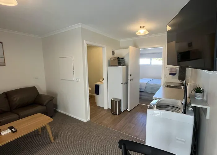 Paraparaumu Hotels