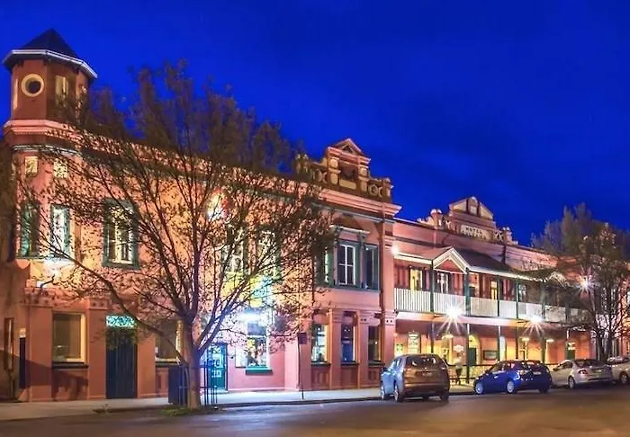 Culcairn Hotels