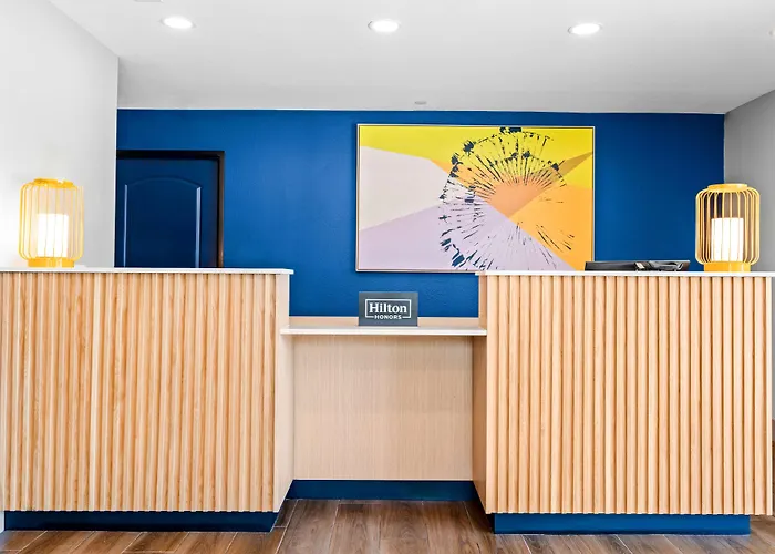 Spark By Hilton Modesto