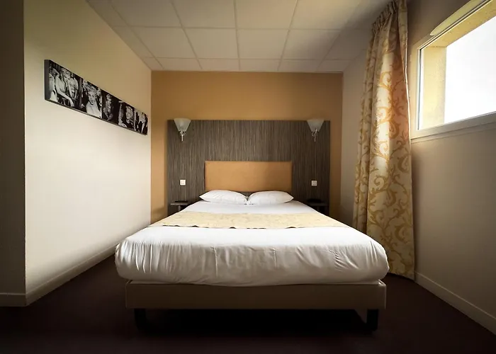 La Souterraine Hotels
