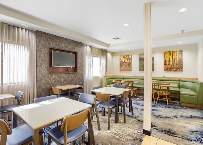 Fairfield Inn And Suites Mobile