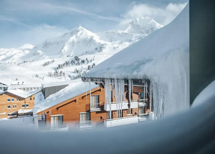 Superior Hotel Schneider Ski-In & Ski-Out