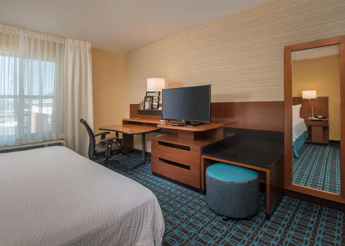 Fairfield Inn & Suites By Marriott Easton