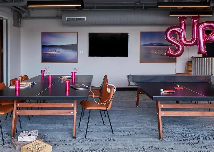 Moxy Denver Cherry Creek