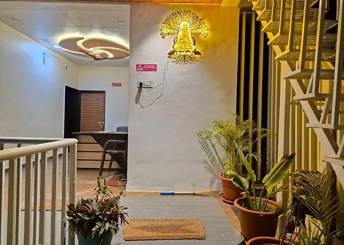 Akalkot Hotels
