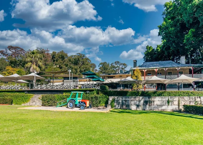 Wisemans Ferry Hotels