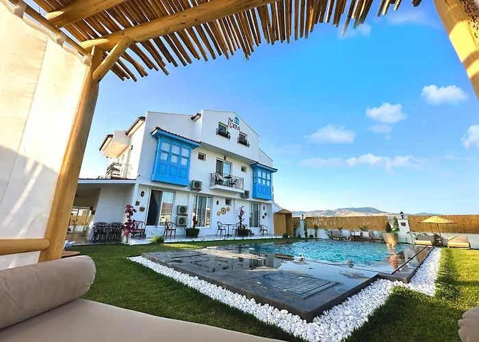 Dikili Hotels