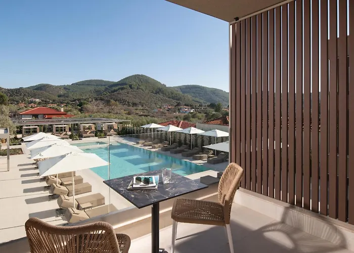 Hotels in Toroni