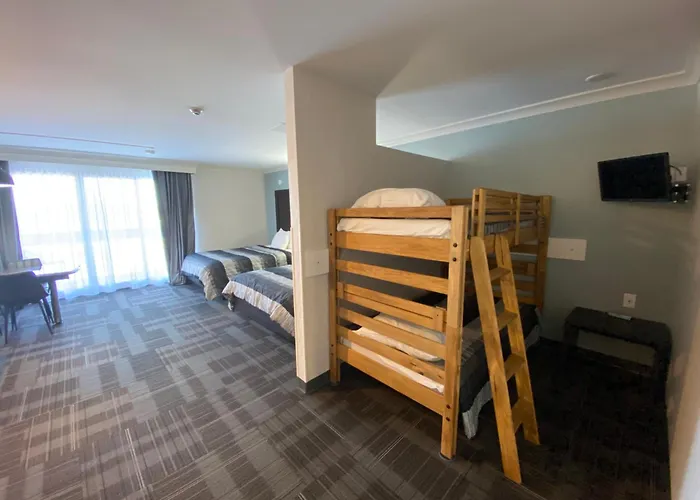 Americana Waterpark Resort & Spa Niagara Falls