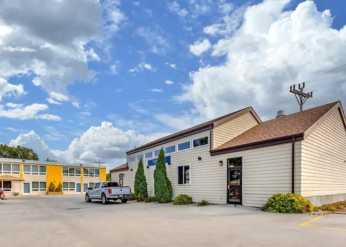 Chamberlain Hotels