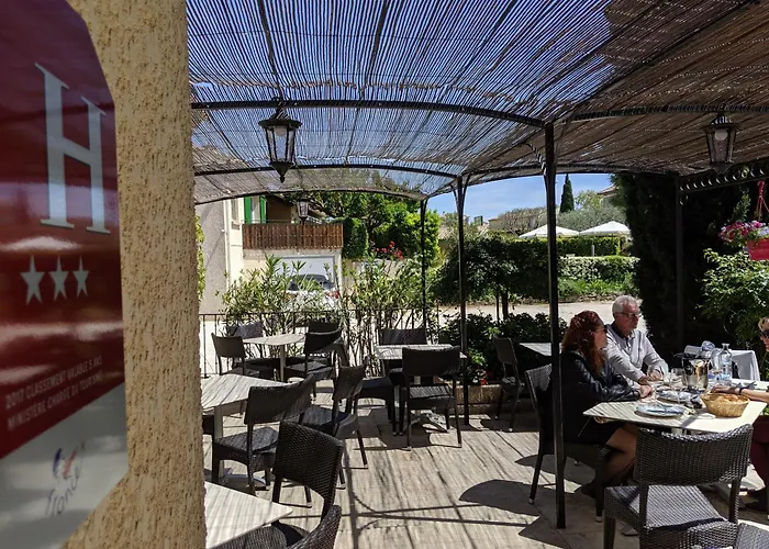 Hotels in Vacqueyras