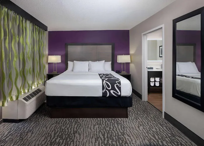 Kennesaw Hotels