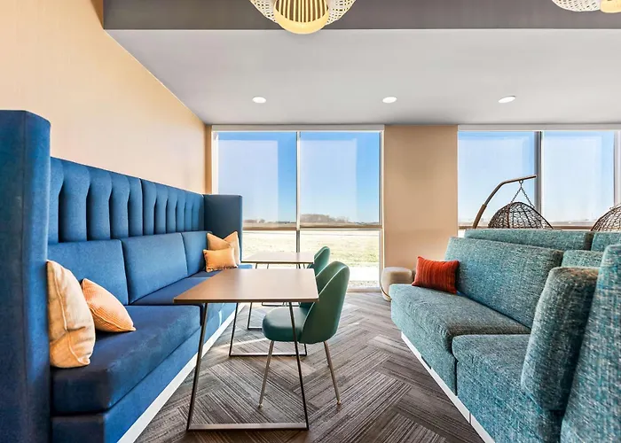 Dixon Hotels
