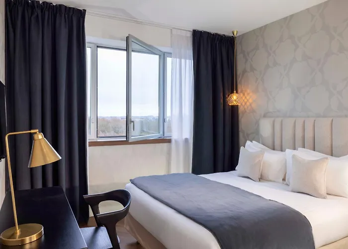 Saint-Jacques-de-la-Lande Hotels