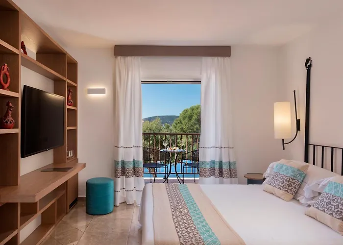 Alghero Hotels With Pool