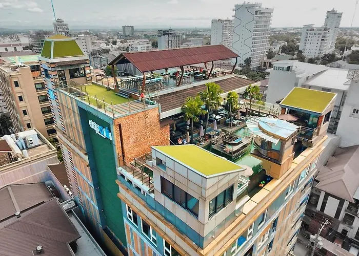 Angeles Hotels With Pool