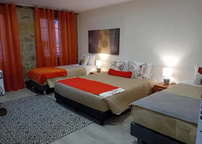 Rustic House Fundão Hotel