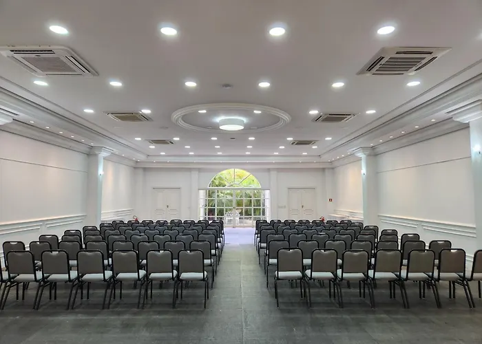 Lizon Curitiba Hotel
