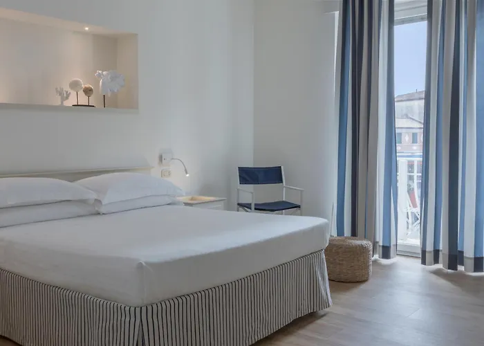 Numana Hotels With Pool