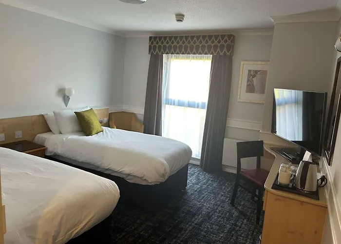 Tamworth Hotels