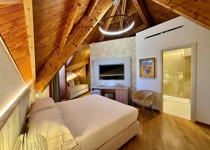 Hotel con jacuzzi a Punta Ala