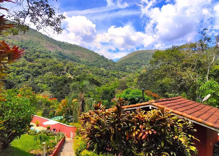 Su Paradise Villa Chalés e Suítes Correas