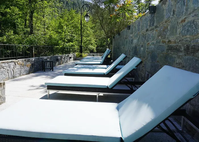 Les Jardins De La Glacière Corte 