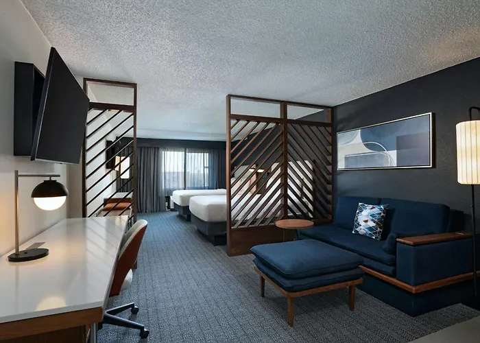 Courtyard By Marriott Laredo Hotel