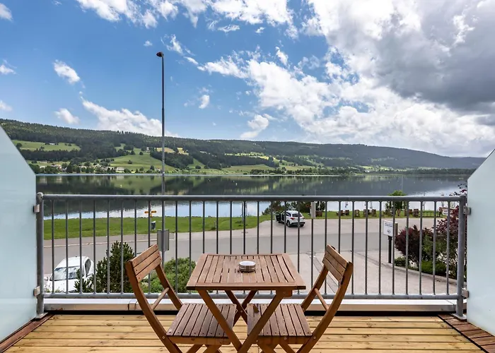 Hotels in Le Sentier