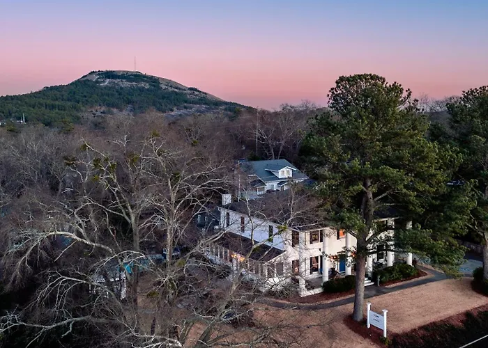 Stone Mountain Manor Bed & Breakfast