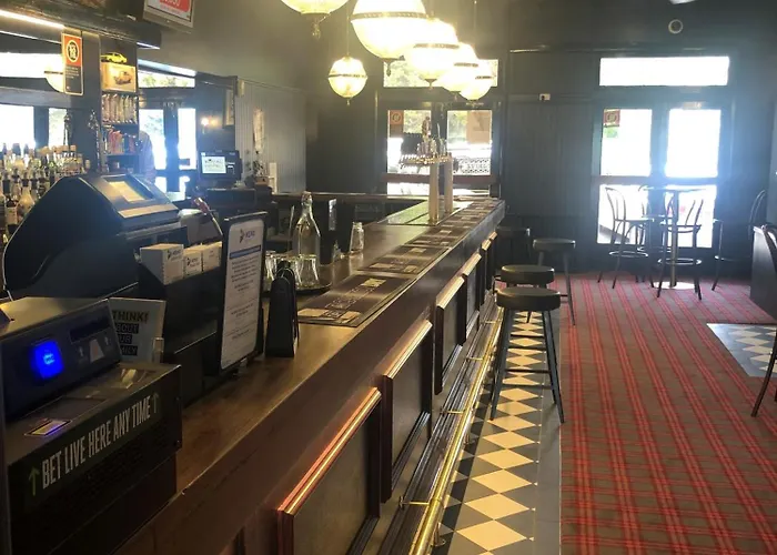 Oberon Hotels