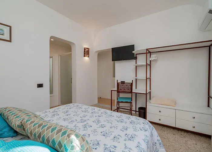 Sorella Luna Room Boutique, Centro di Olbia