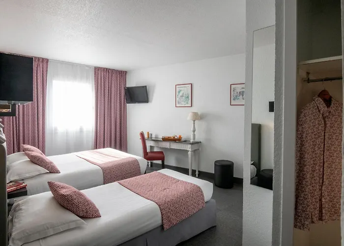 Carpentras Hotels
