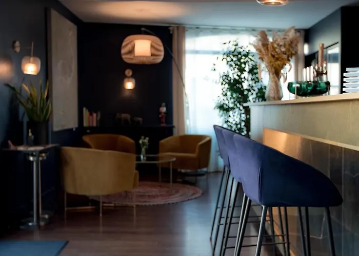 Meursault Hotels