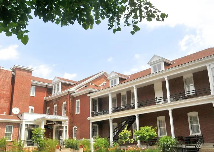 Fort Harrison State Park Inn
