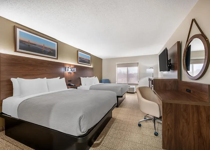 Rockport Hotels