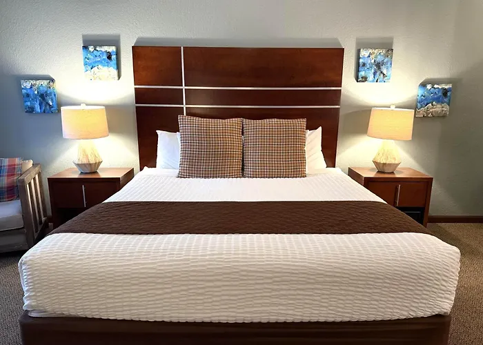Chelan Hotels