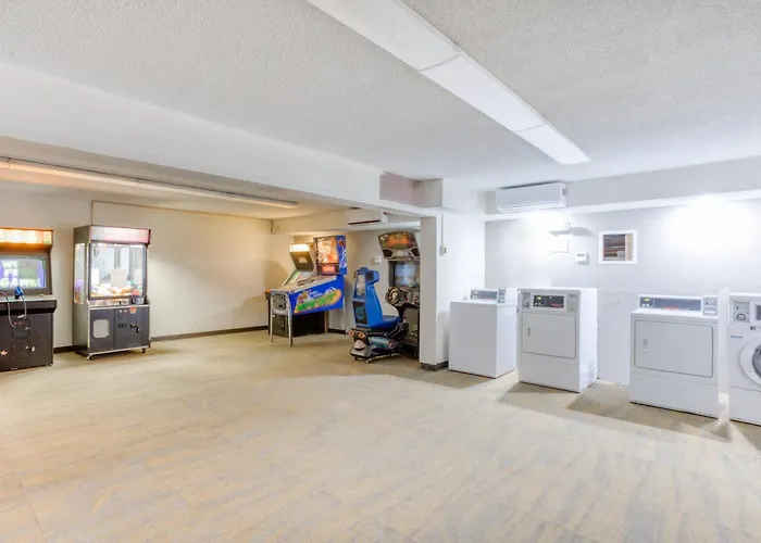 Oyo Townhouse Owensboro West Hotel