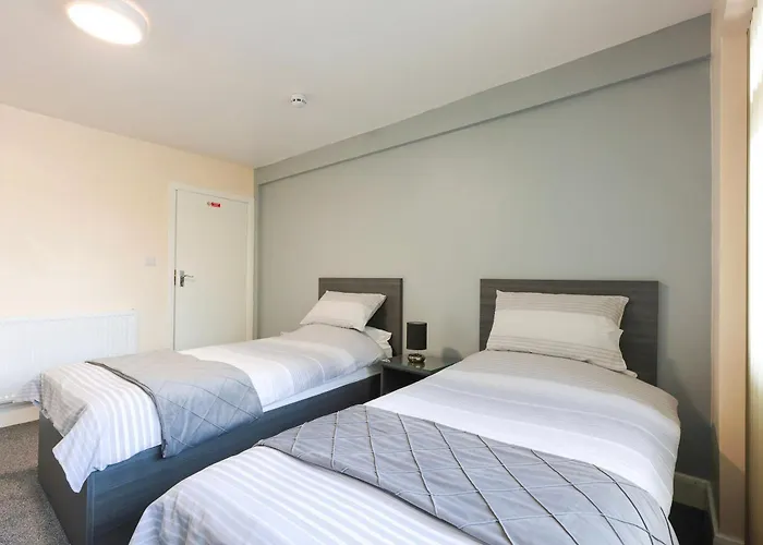 Hotels in Uxbridge