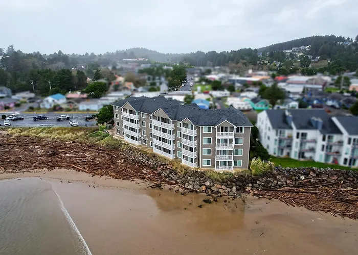 Siletz Bay Beachfront Hotel By Oyo Lincoln City