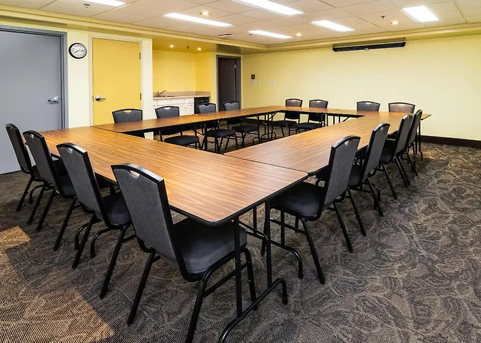 Moose Jaw Hotels