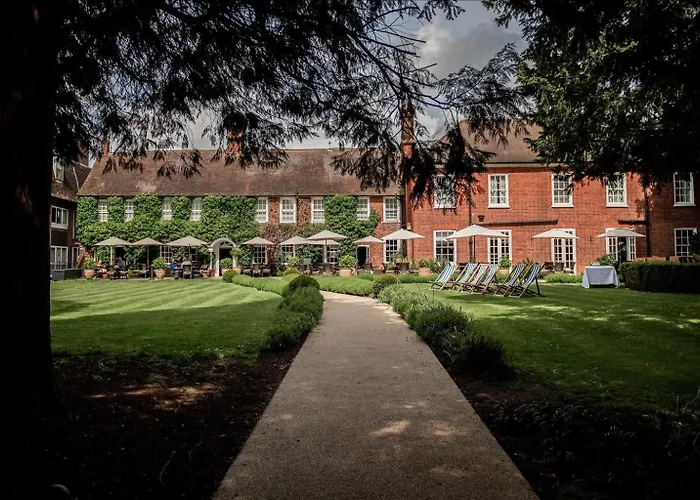 Hotels in Farnham (Surrey)