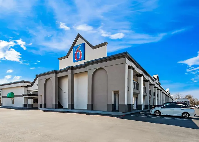 Lester Hotels