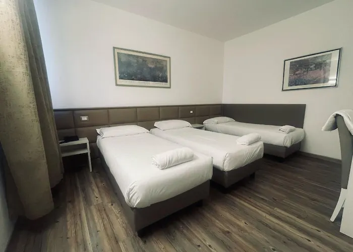 Hotel Holiday- Alla Finestrella Bologne