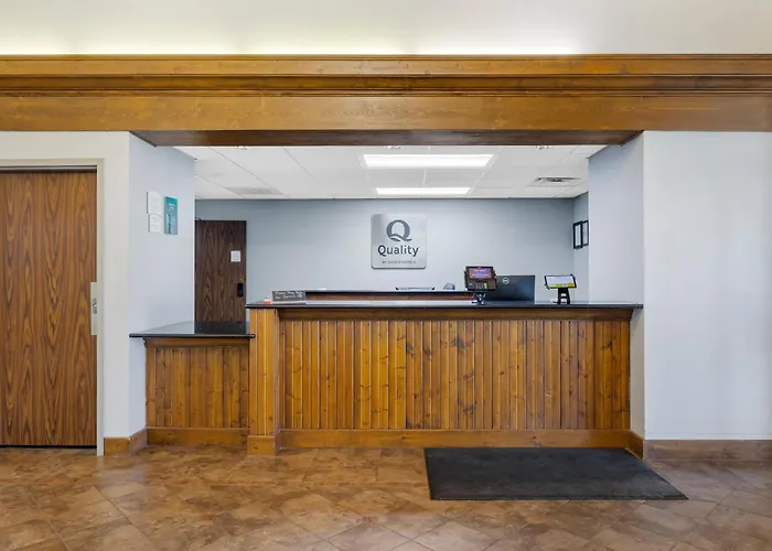 Monterey Hotels