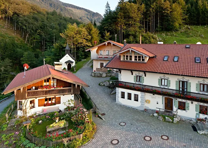 Hotels in Samerberg