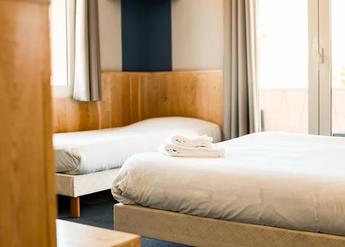 Saint-Paul-en-Born Hotels