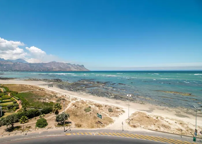 Strand Hotels